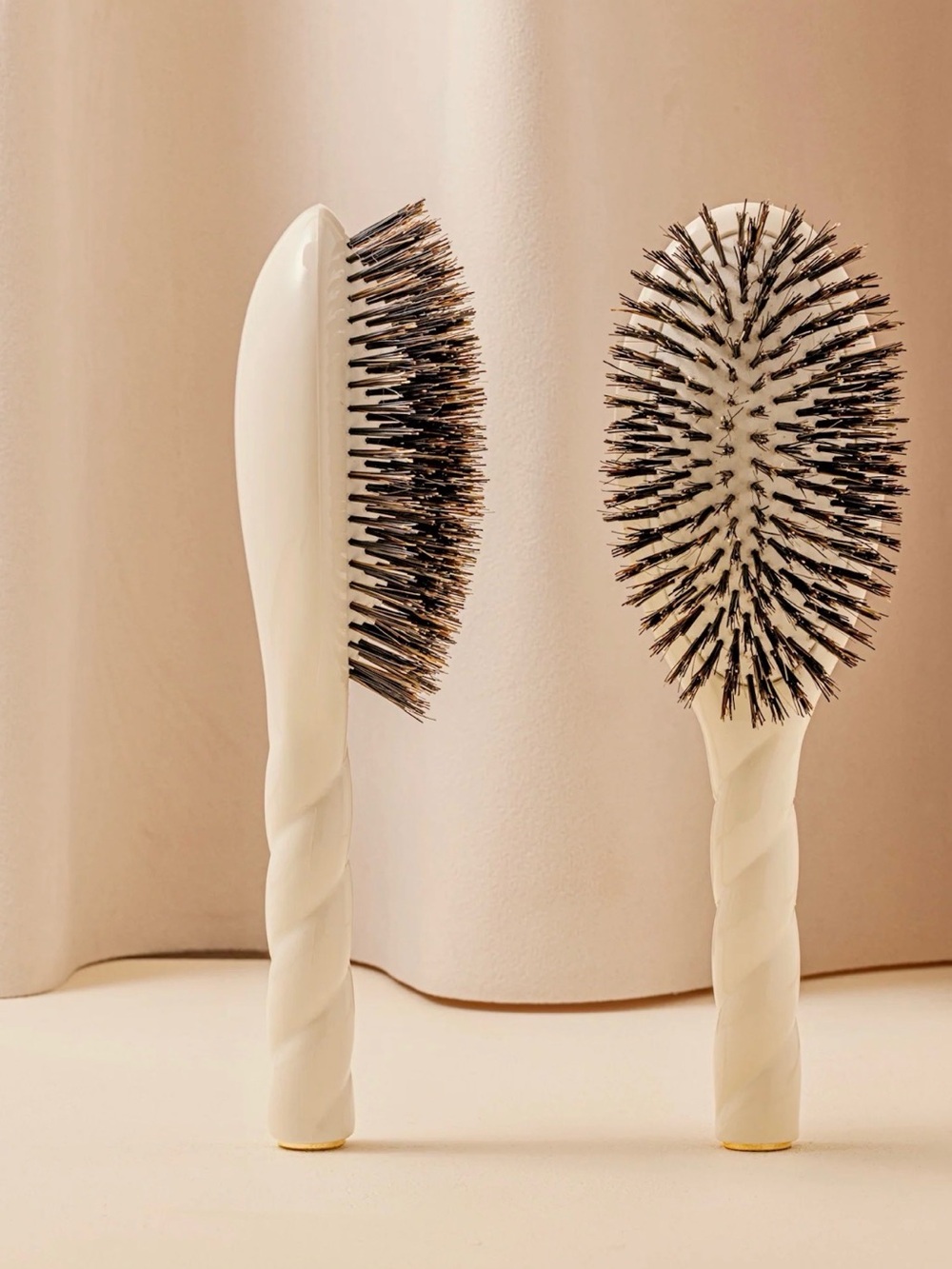 La Bonne Brosse Brush and Brush Cleaner Set